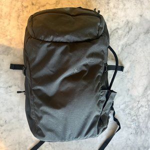 Minaal Carry-on Backpack - Gray 30l Travel Bag - Excellent